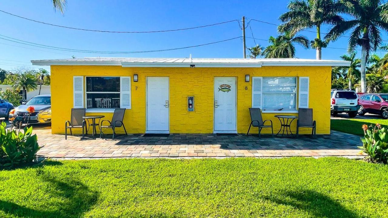 Poolside King Cottage With Kitchen - 10 Minutes To Beach! Fort Myers Bagian luar foto